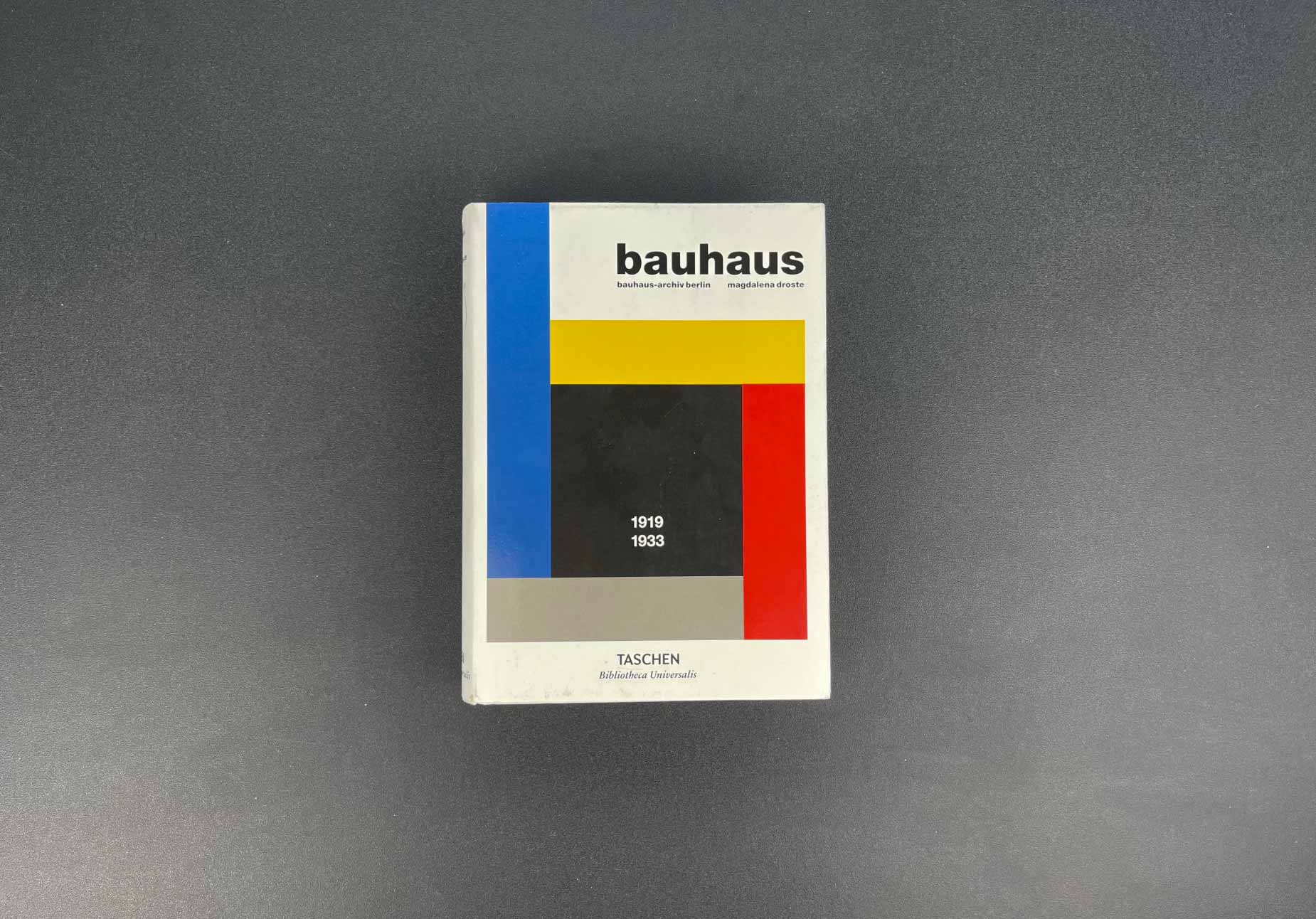 Bauhaus. Book cover